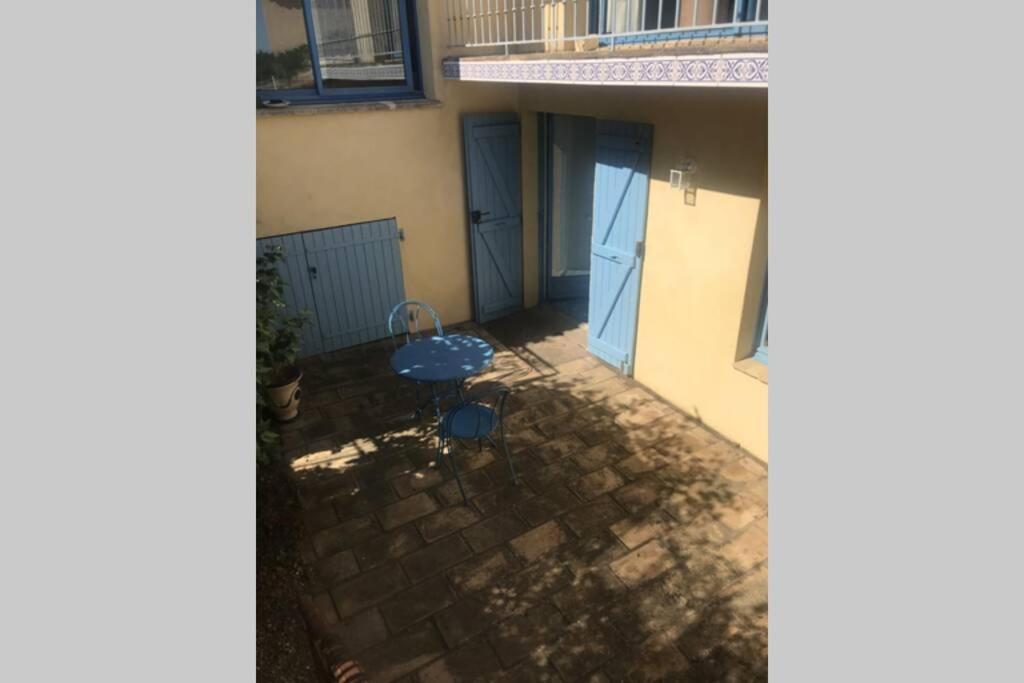Joli Studio Au Mont St Clair Avec Vue Sur La Mer Sete Exterior photo