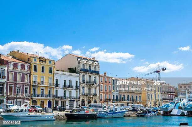 Joli Studio Au Mont St Clair Avec Vue Sur La Mer Sete Exterior photo